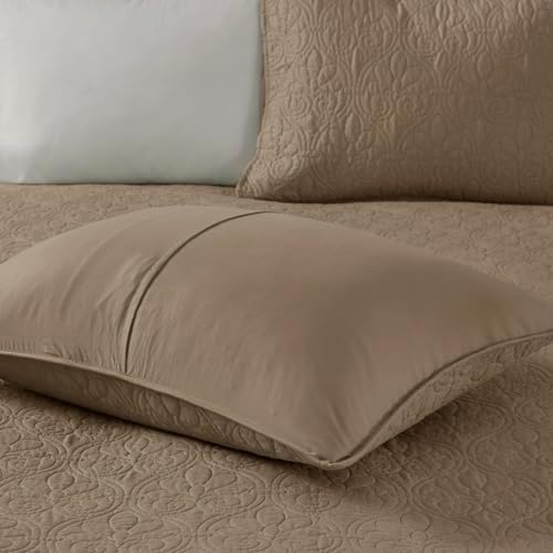 Madison Park Quebec Reversible Damask Bedspread Set King Size