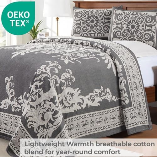 Superior Oversized Bedspread Set with Pillow Shams