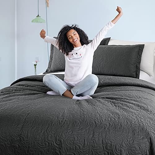 HOMBYS Alaska King 132x120 Bedspread Set - 3 Piece Grey