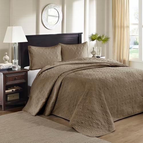 Madison Park Quebec Reversible Damask Bedspread Set King Size