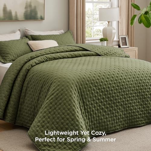 Bedsure King Quilt Set - Ultra Soft Olive Green Bedspread