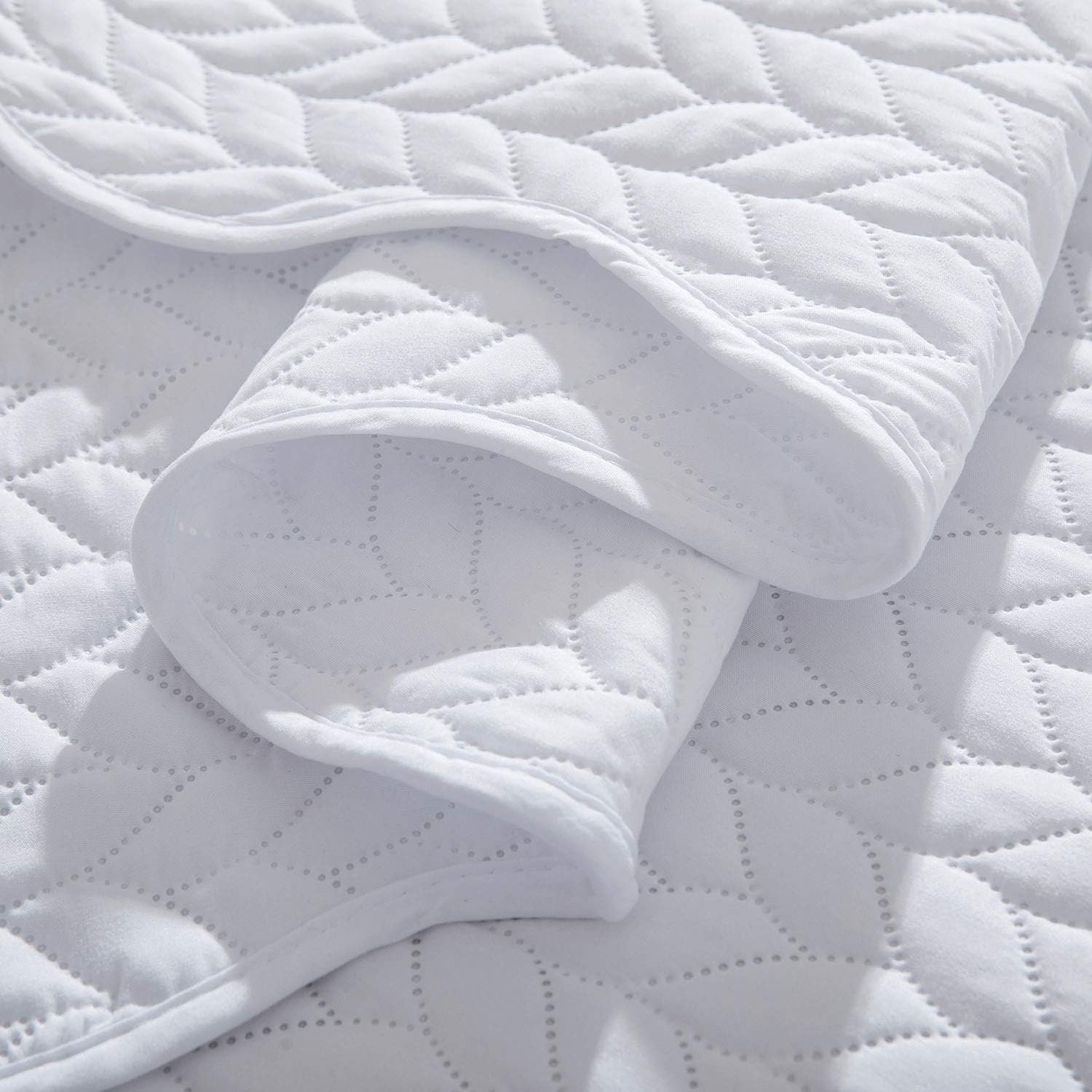 MOONLIGHT20015 King Size Quilt Set with 2 Pillow Shams