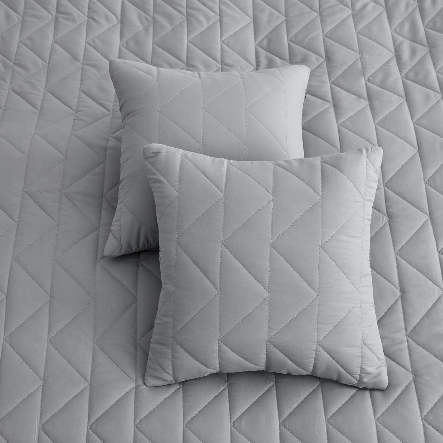 Blythease Oversized King Bedspread Set Grey 128x120