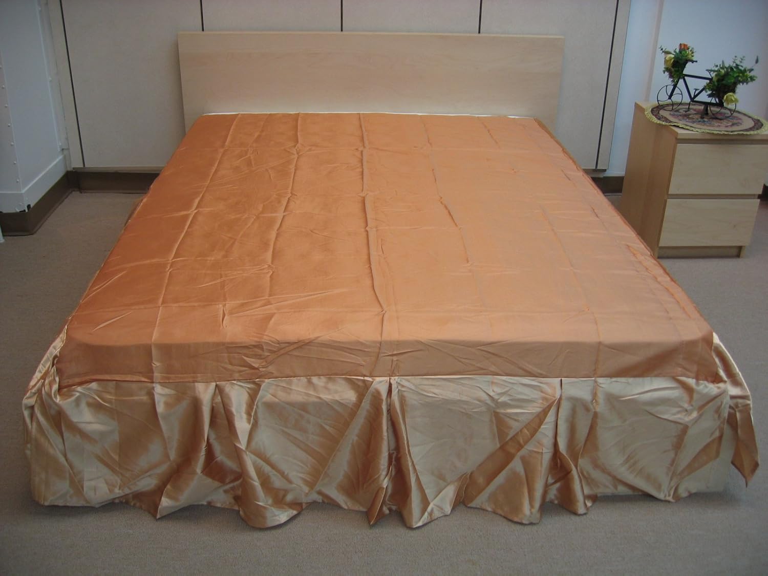 DaDa Bedding BM4578 Golden Bed Skirt Twin 1