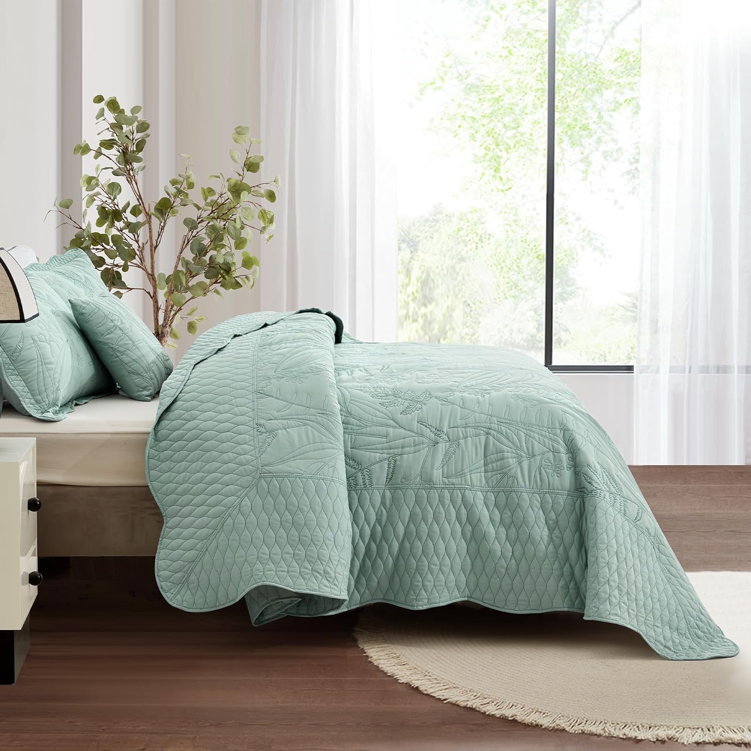 DaisyHuang Botanical Bedspread Set - Leaves Pattern Queen Size 4 Piece