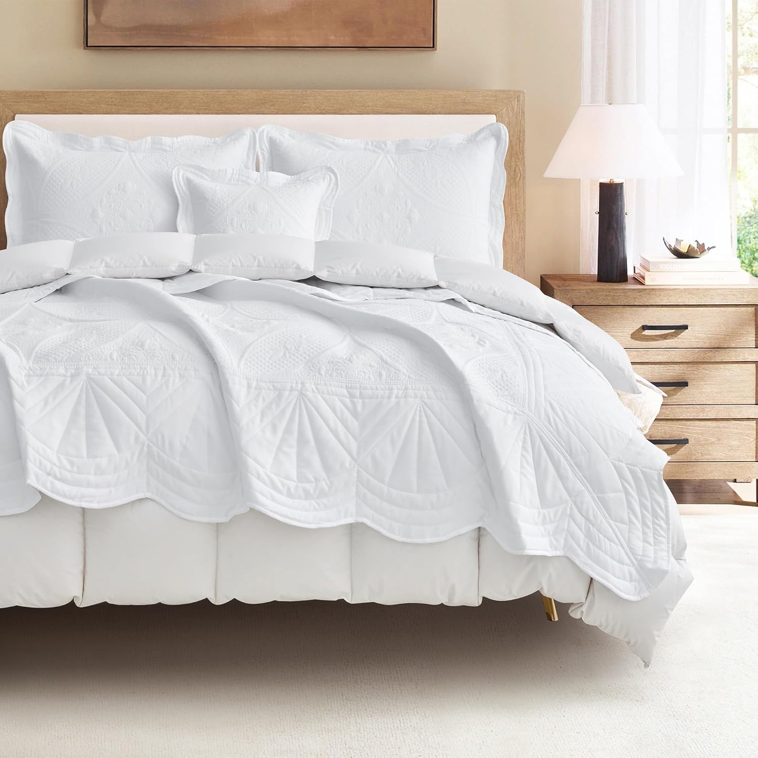 DaisyHuang Oversized Bedspread Set - 5 Piece White Reversible