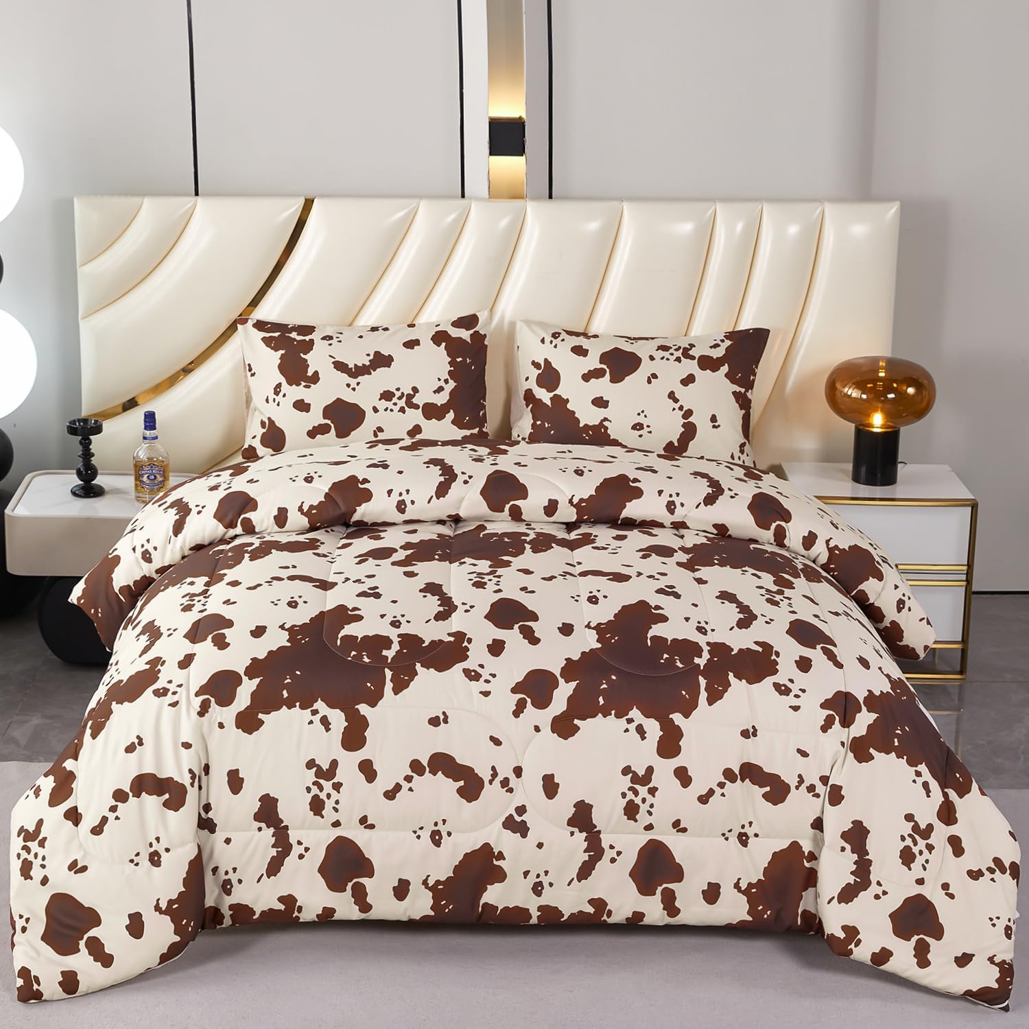 PERFEMET Cow Print King Size Comforter Set