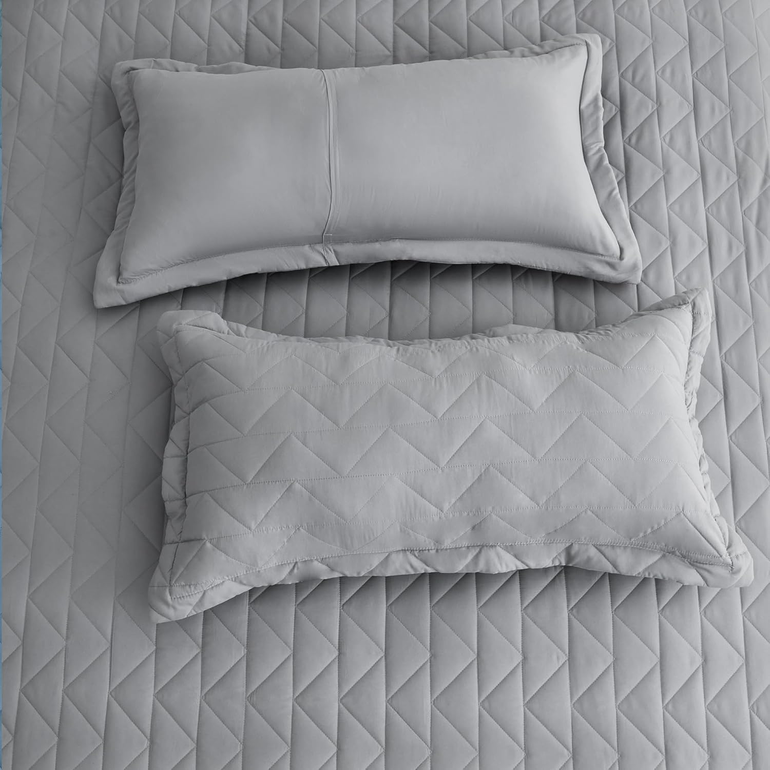 Blythease Oversized King Bedspread Set Grey 128x120