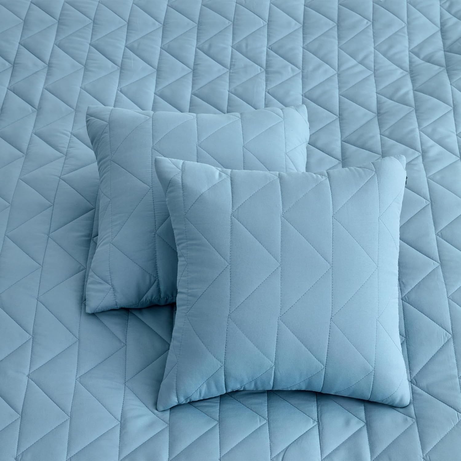 Blythease Oversized King Bedspread Set Ashley Blue 1