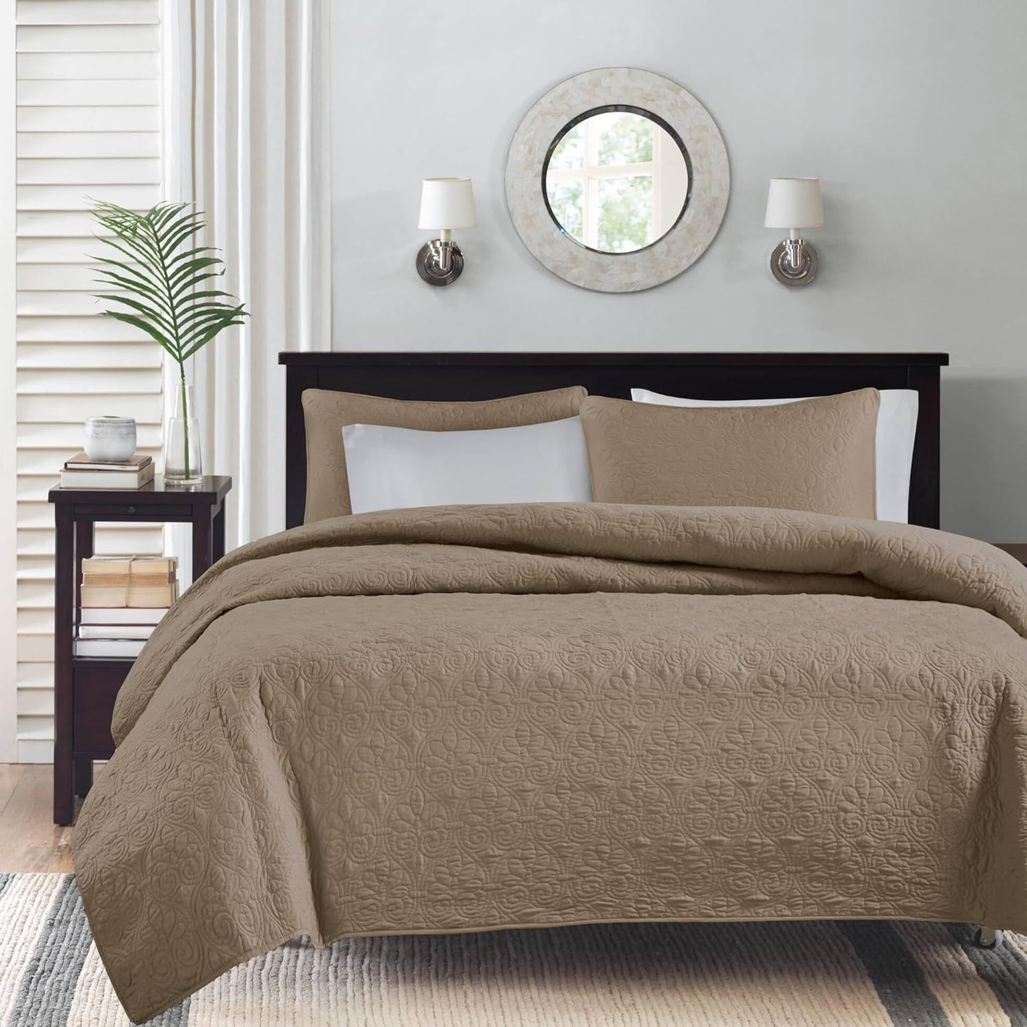 Madison Park Quebec Quilt Set - Dusty Khaki 3 Piece