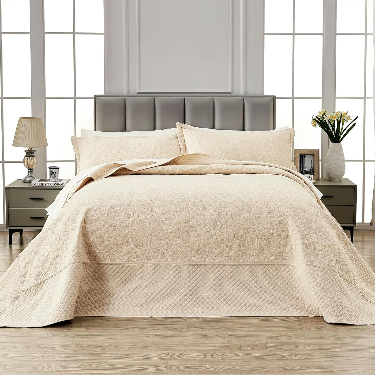 Qucover Alaska King Bedspread Set 3 Piece Paisley Microfiber