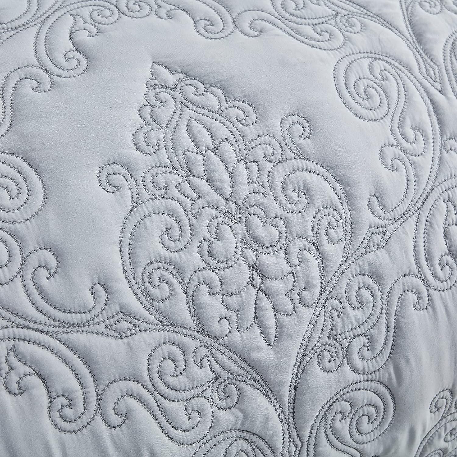 CHIXIN Full Size Bedspread Set - Damask Paisley Pattern 4-Piece Reversible