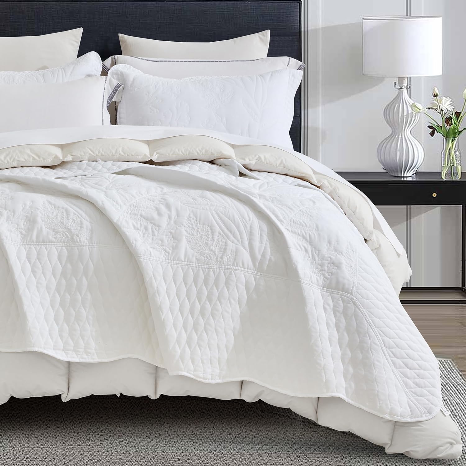 DaisyHuang Botanical Bedspread Set - Leaves Pattern Reversible 4 Piece White