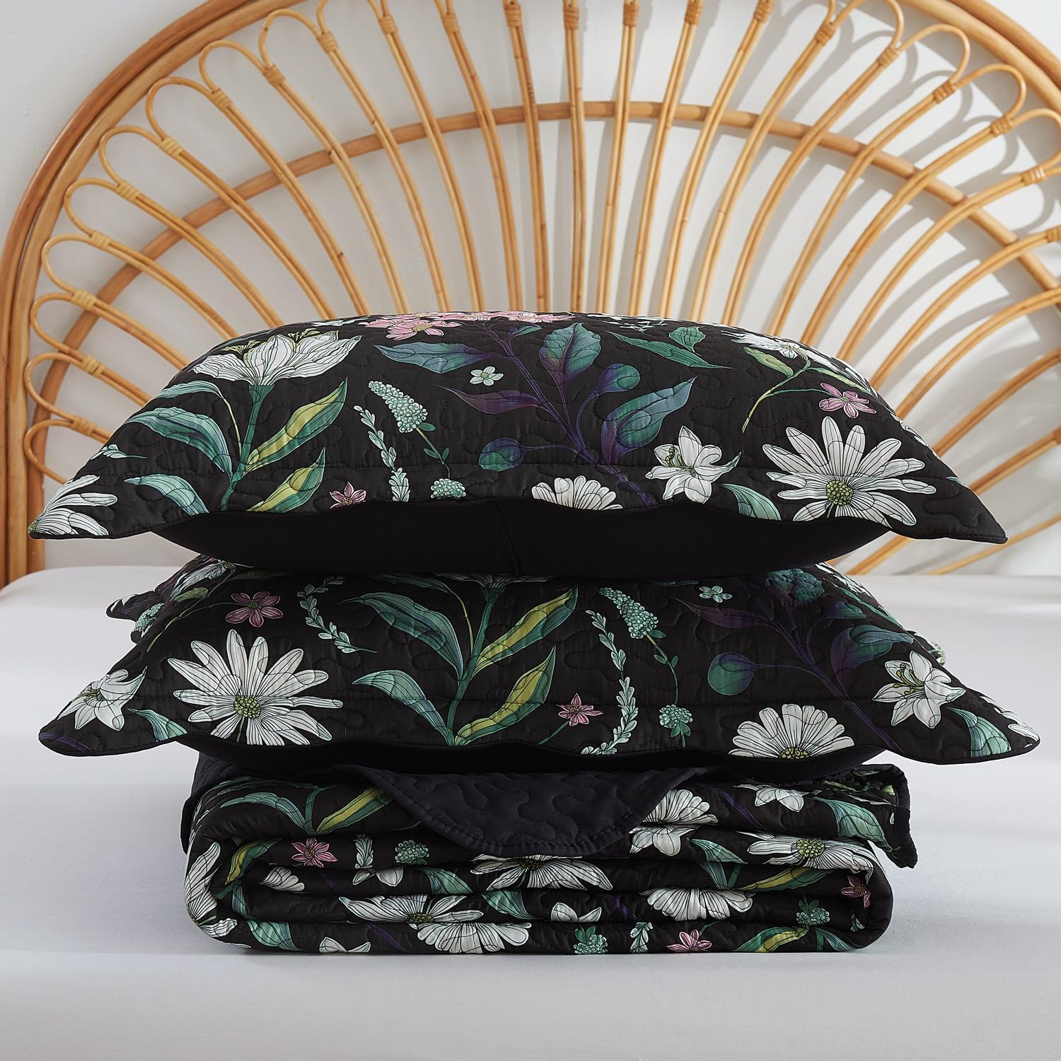 EVENHUG Black Botanical Quilt Set King Size 3 Pieces