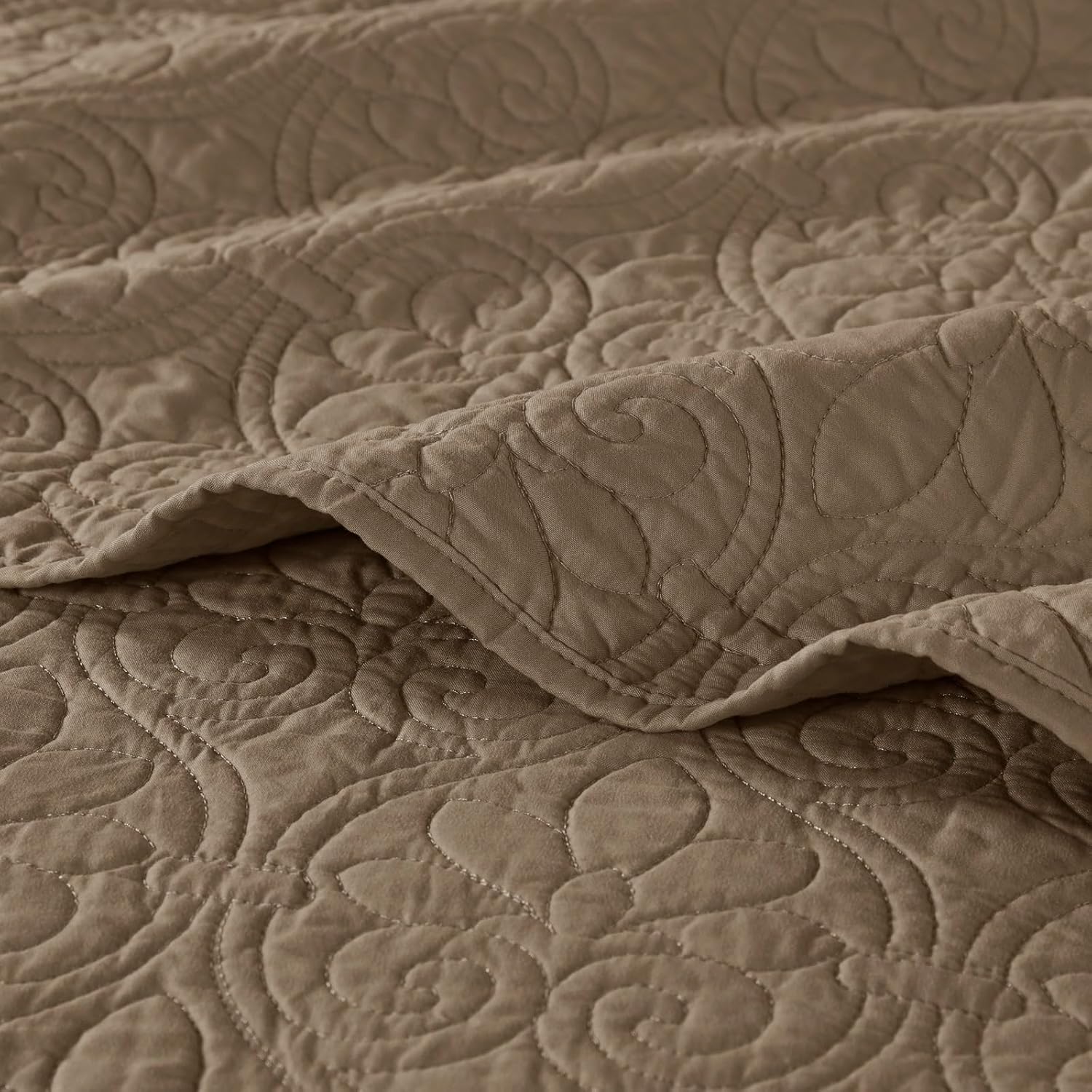 Madison Park Quebec Reversible Damask Bedspread Set King Size