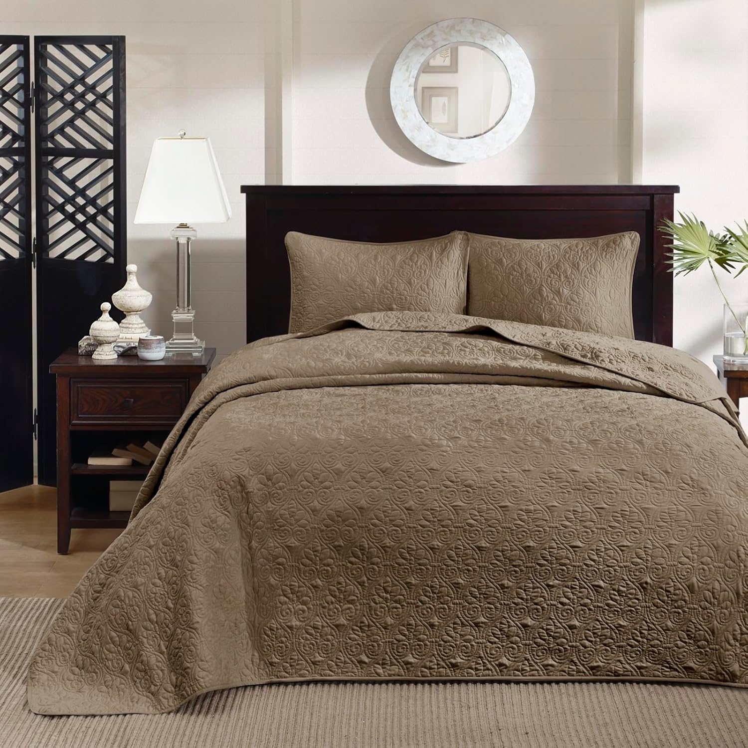 Madison Park Quebec Reversible Damask Bedspread Set King Size