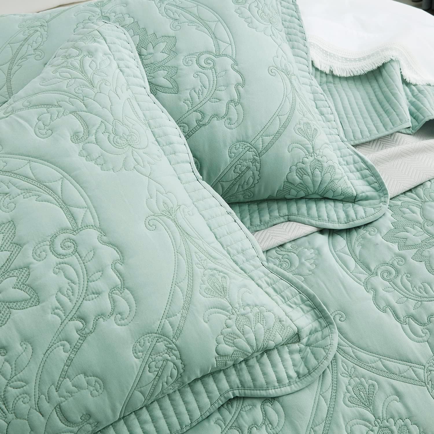 CHIXIN Oversized Bedspread Set - King Size Damask Paisley