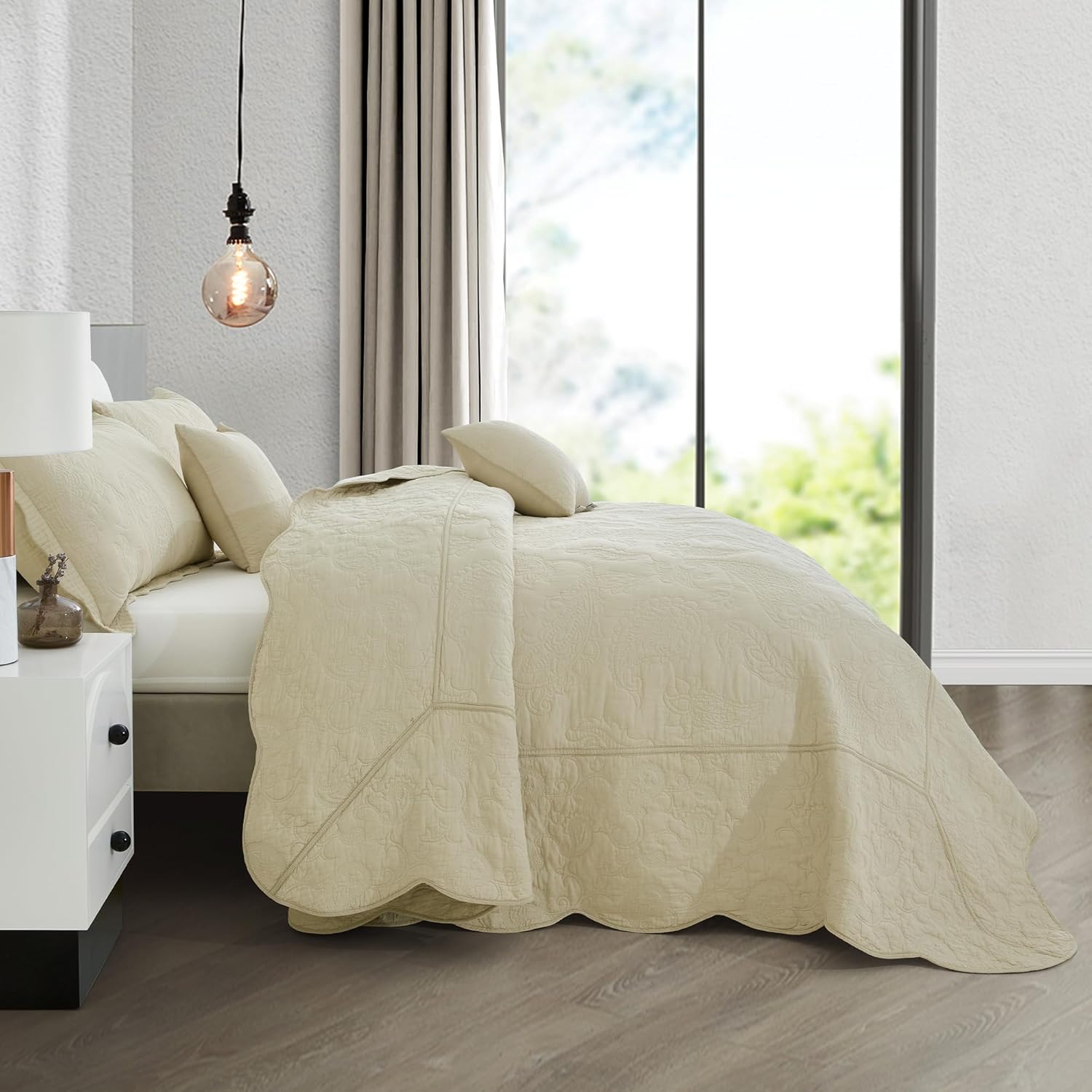 Blythease Oversized King Bedspread Set 138x122 Khaki Paisley Pattern