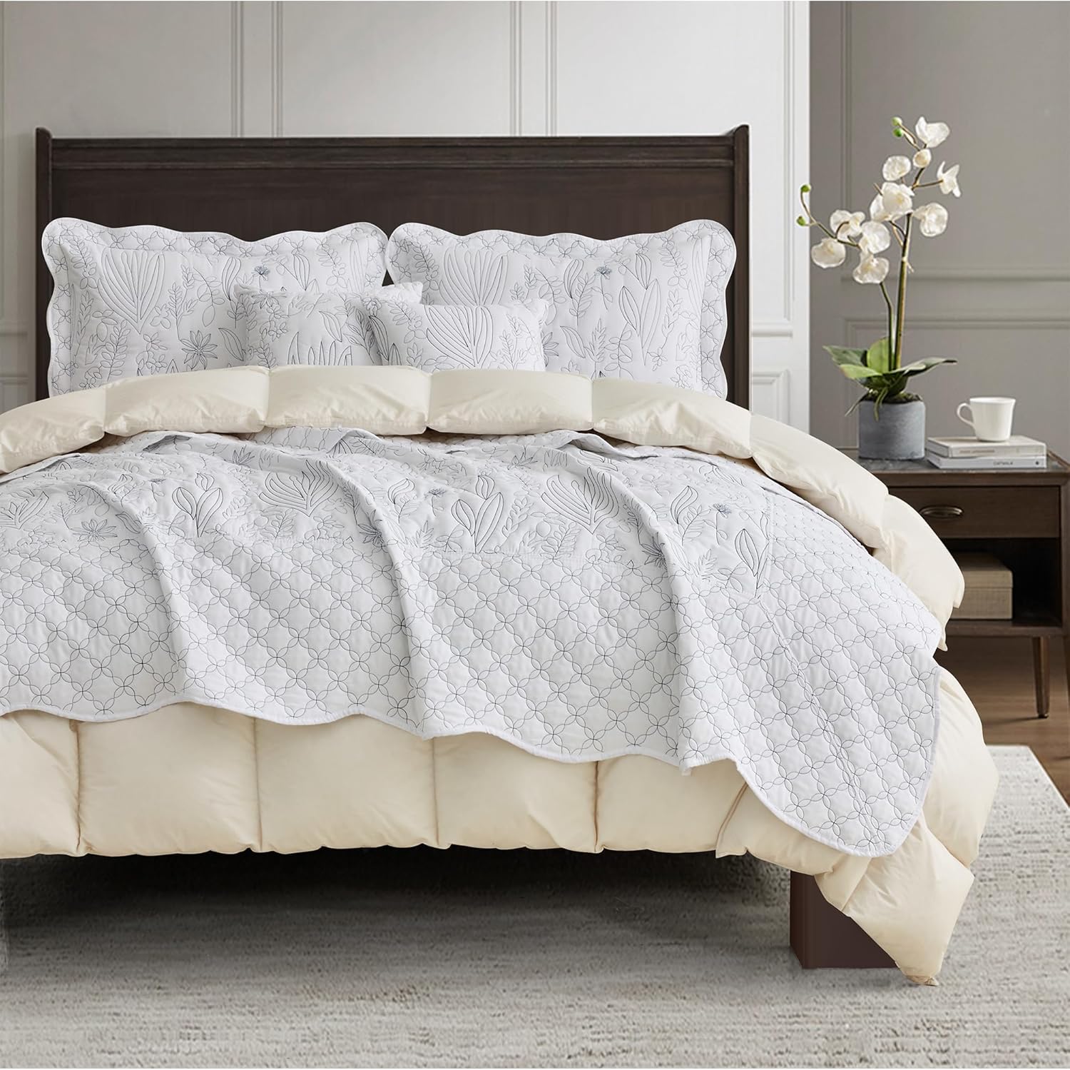 CHIXIN Botanical Bedspread Set - Full Size Leaves Pattern 4 Piece White