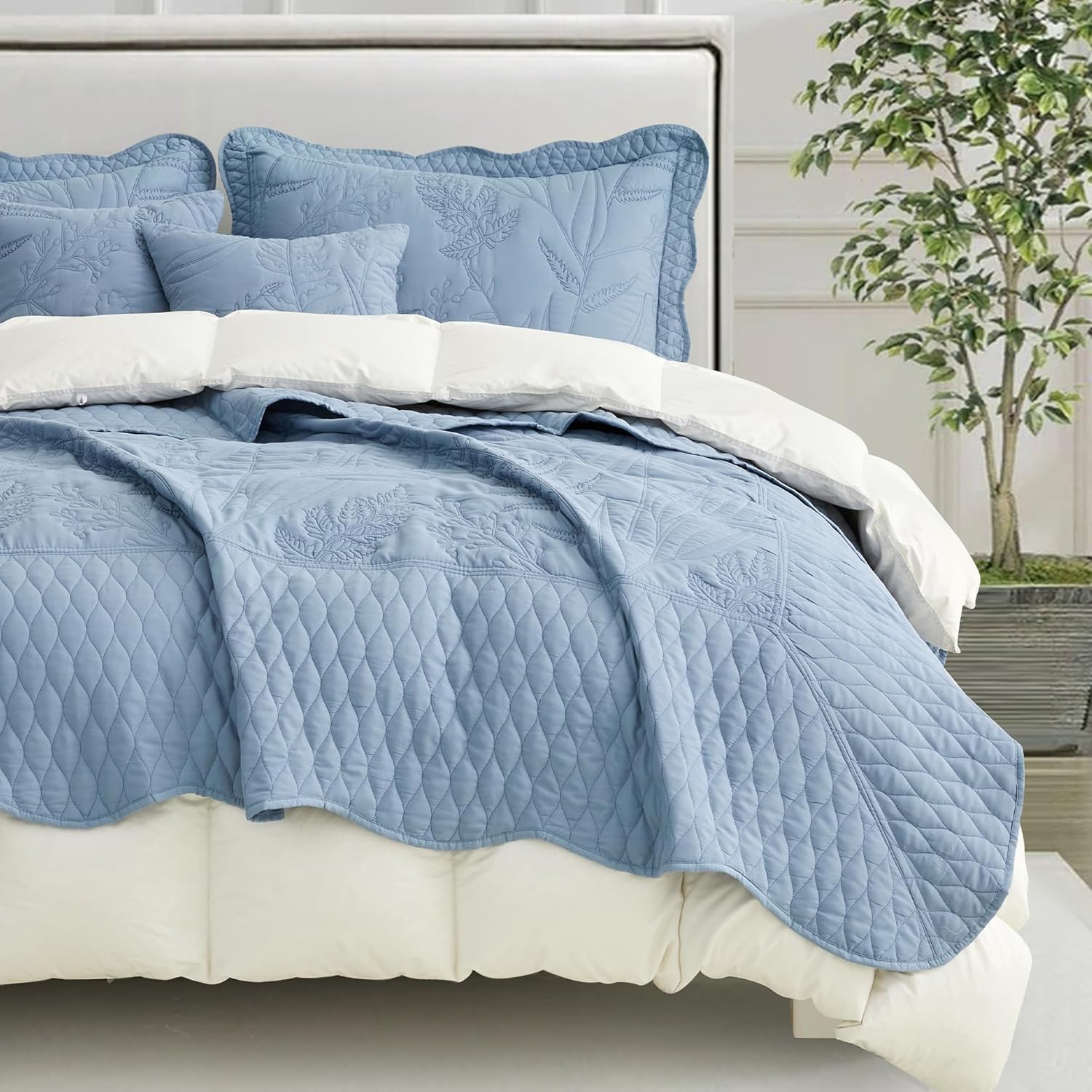 DaisyHuang Botanical Bedspread Set - Leaves Pattern Reversible 4 Piece Ashley Blue