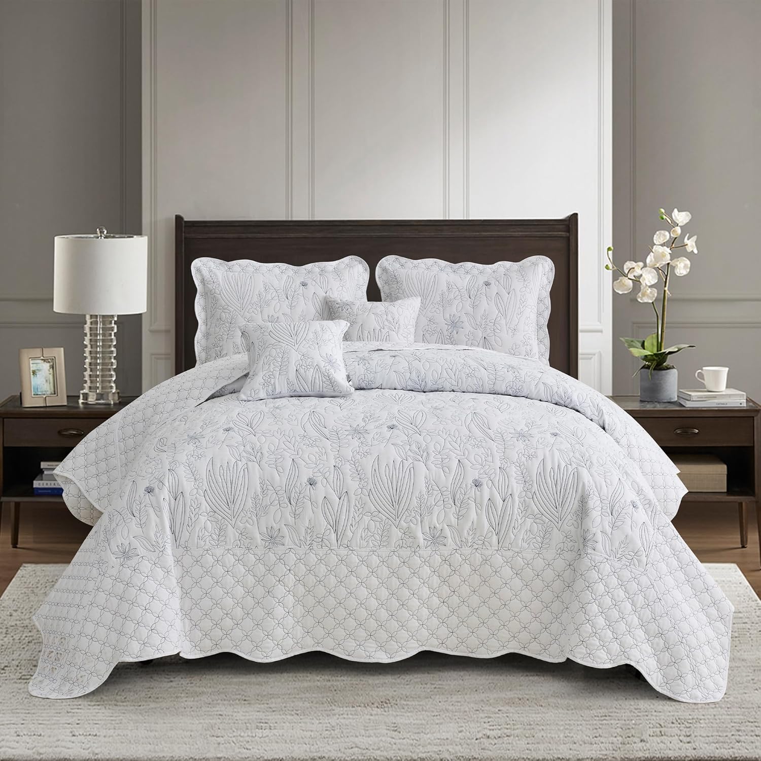 CHIXIN Botanical Bedspread Set - Full Size Leaves Pattern 4 Piece White