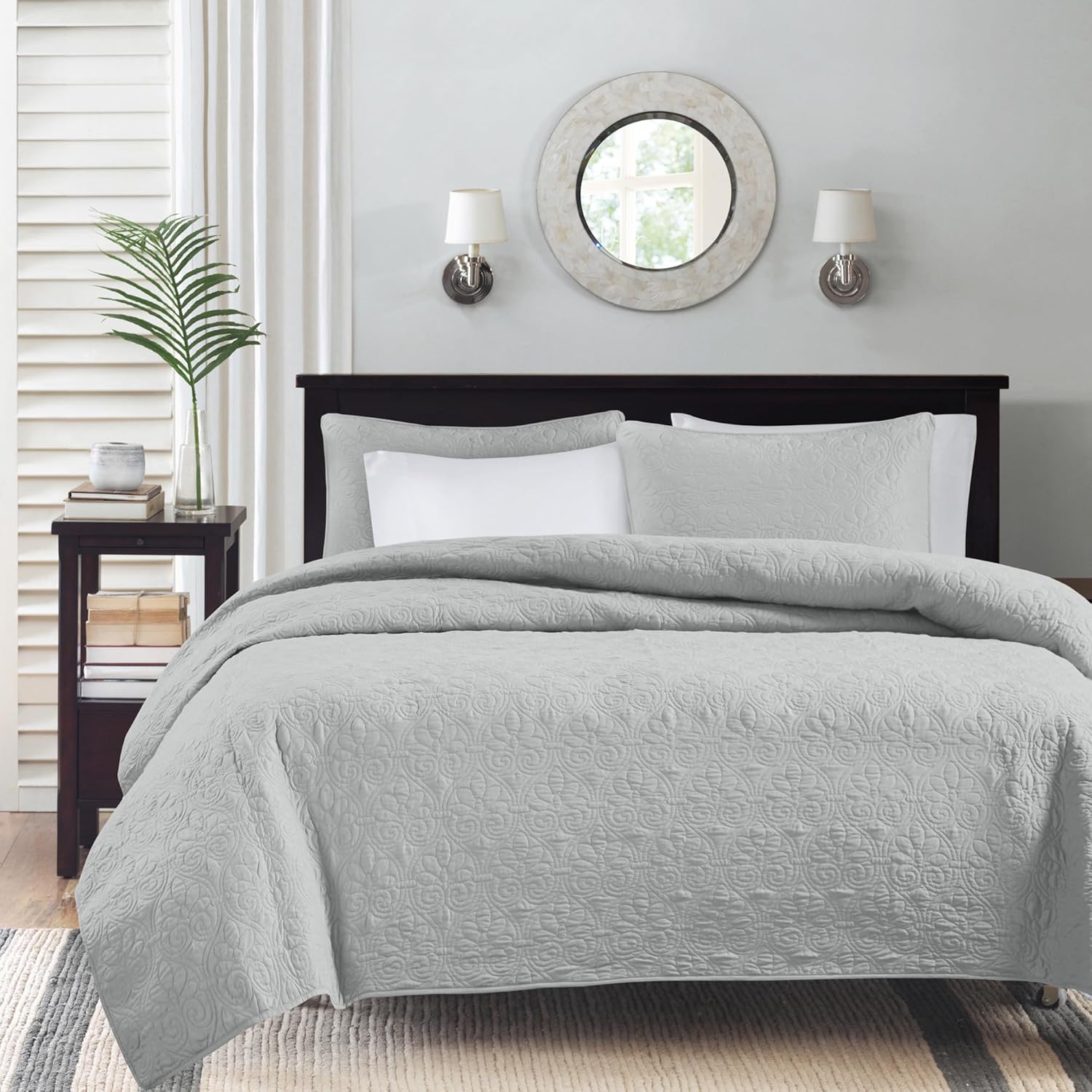 Madison Park Quebec Quilt Set - Grey 3 Piece