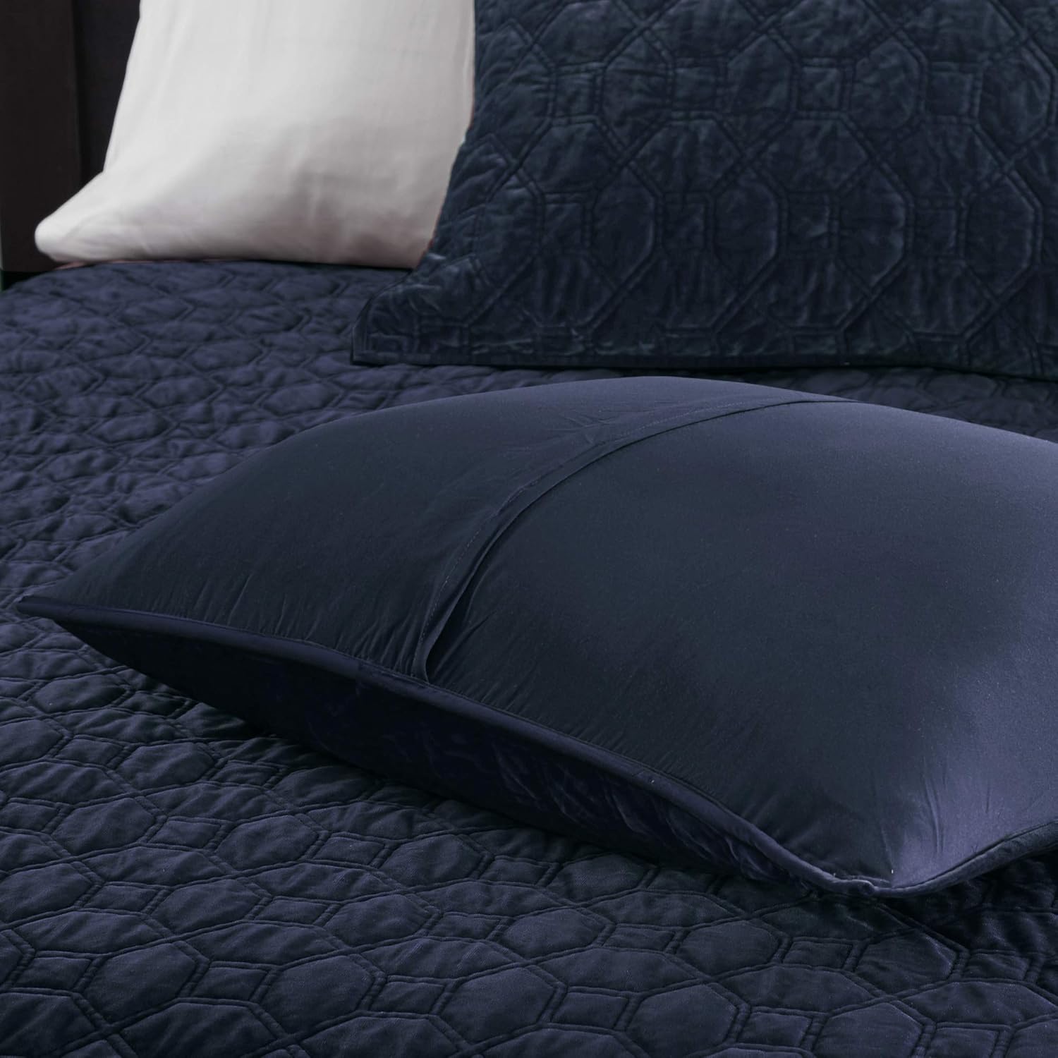 Madison Park Velvet Geometric Quilt Set Navy 3 Piece