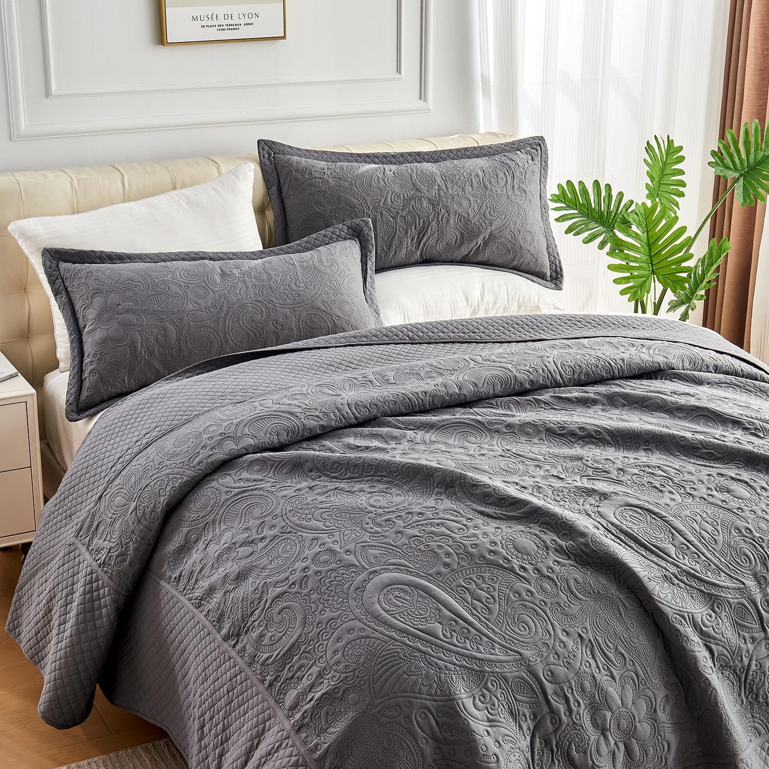 ECHODRM Oversized King Quilt 120x118 Dark Grey