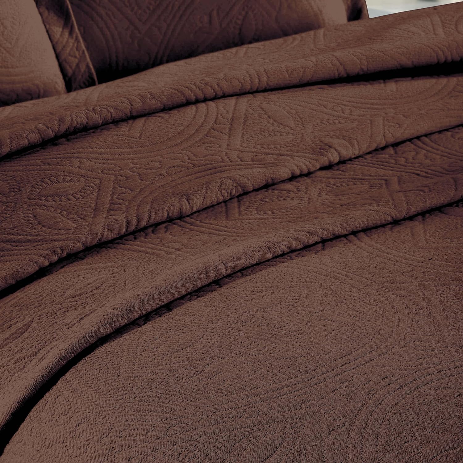 Superior 2 Piece Celtic Circle Bedspread Set Cappuccino