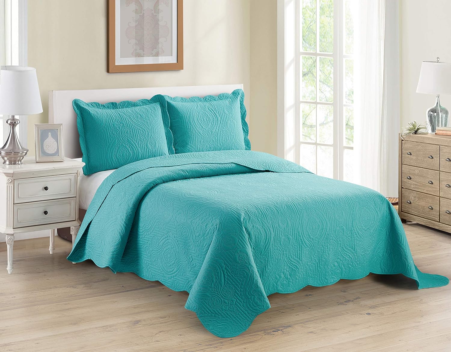 Home Collection 3pc King Cal King Embossed Bedspread Set