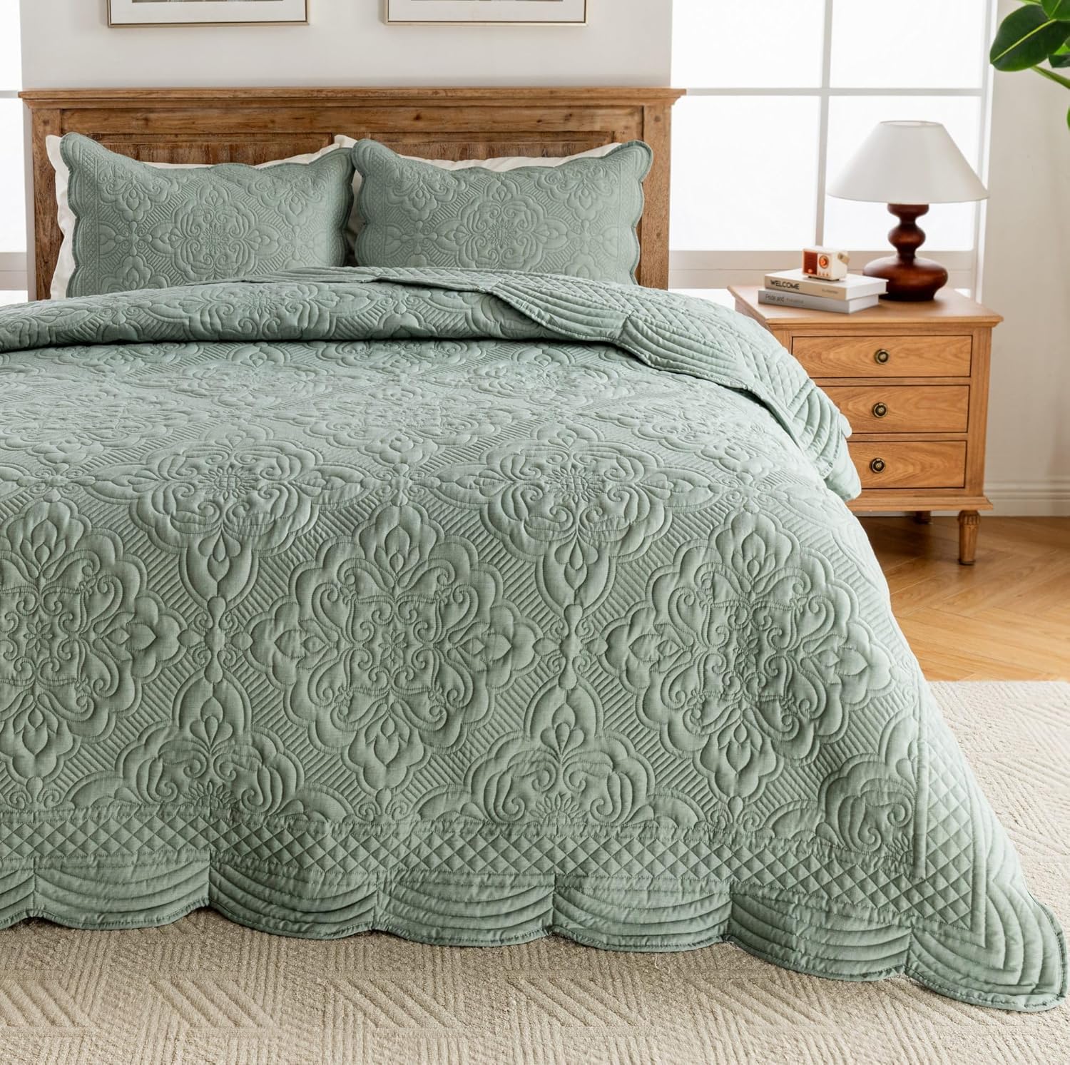 Meadow Park Embroidered Quilt Set Queen - 3 Pieces Green