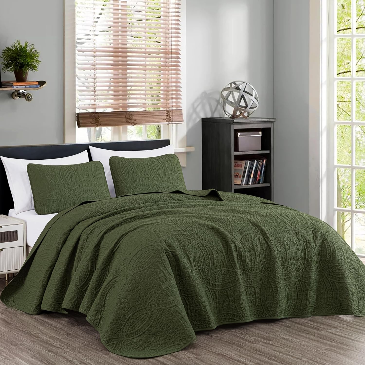 Chezmoi Austin 3-Piece Oversized Bedspread Set King Cypress Green 1