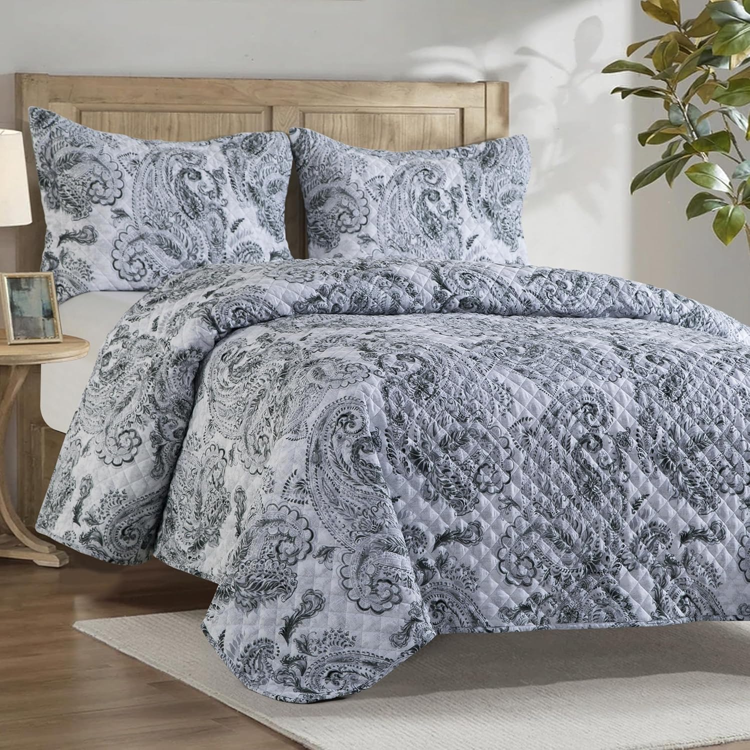 Elegant Comfort 3-Piece Reversible Floral Paisley Bedspread Set 1