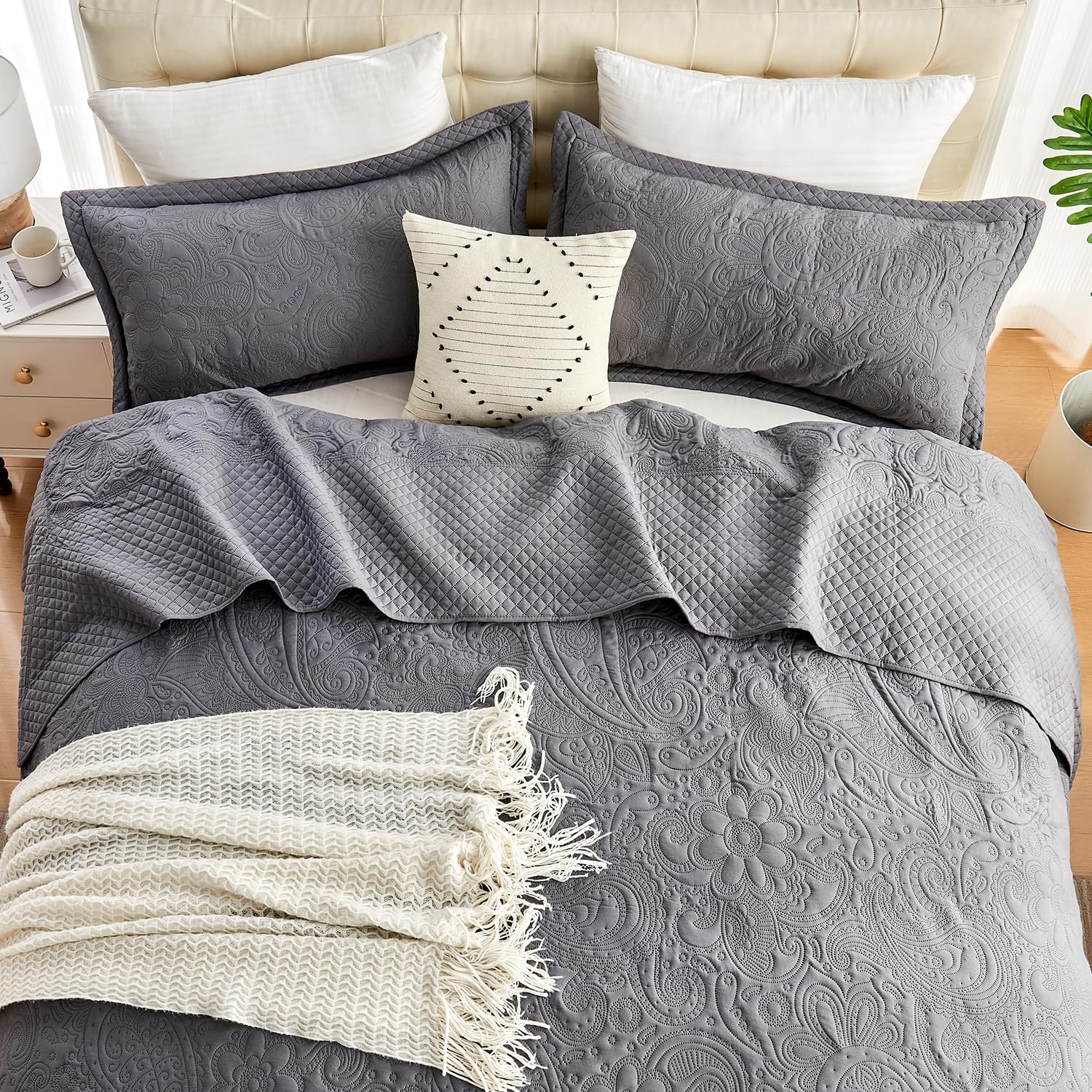 ECHODRM Oversized King Quilt 120x118 Dark Grey