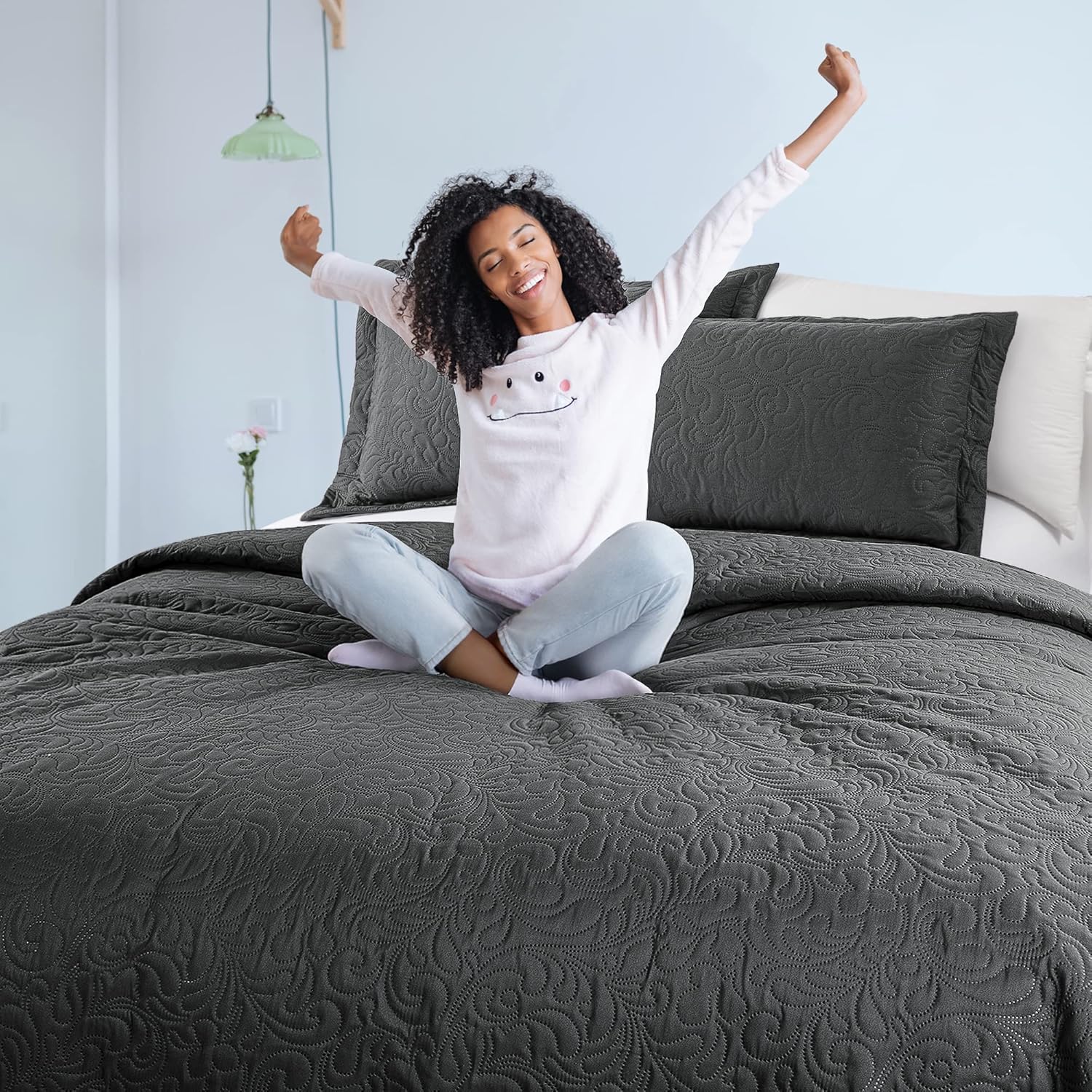 HOMBYS Alaska King 132x120 Bedspread Set - 3 Piece Grey