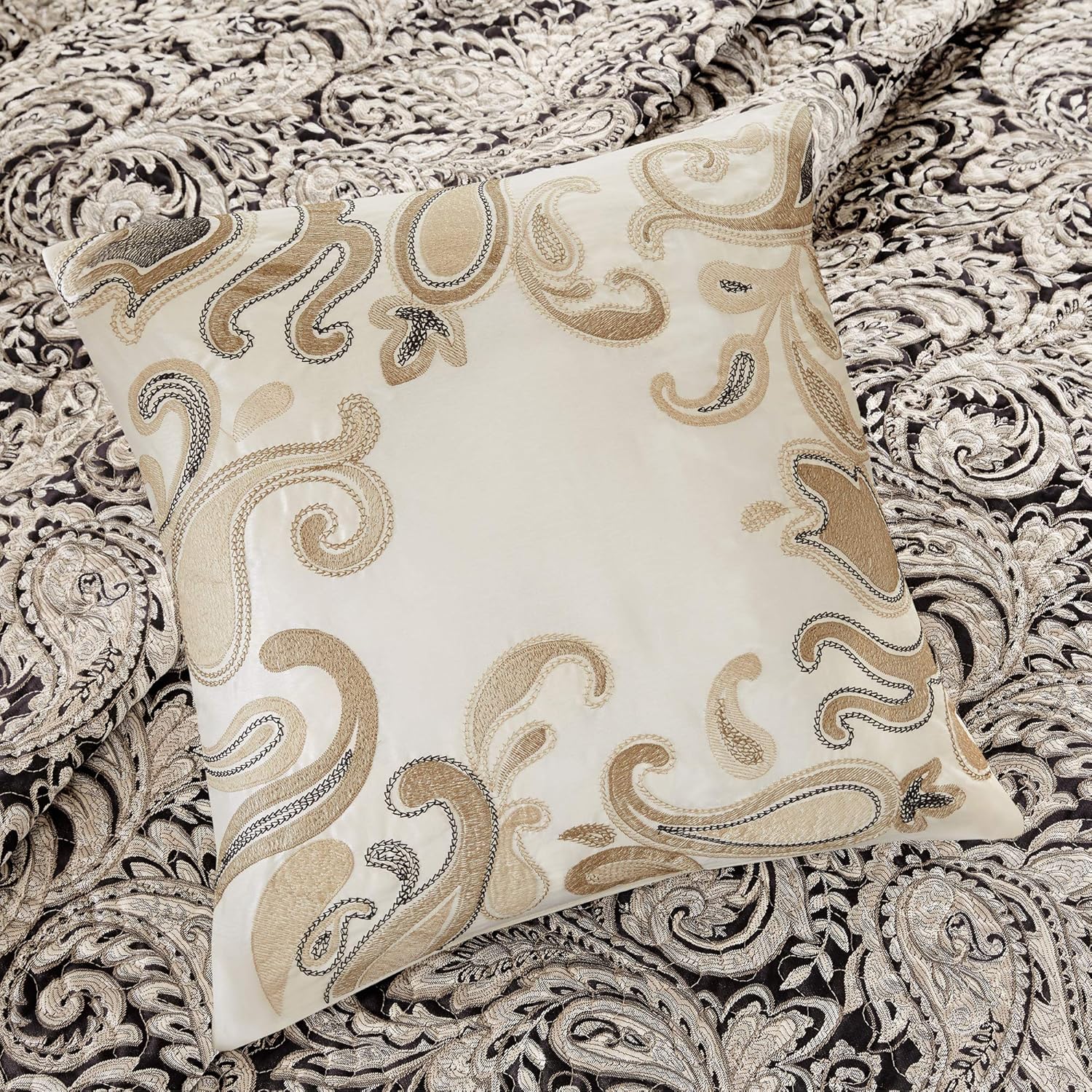 Madison Park Quilt Damask Paisley Black 6 Piece Set